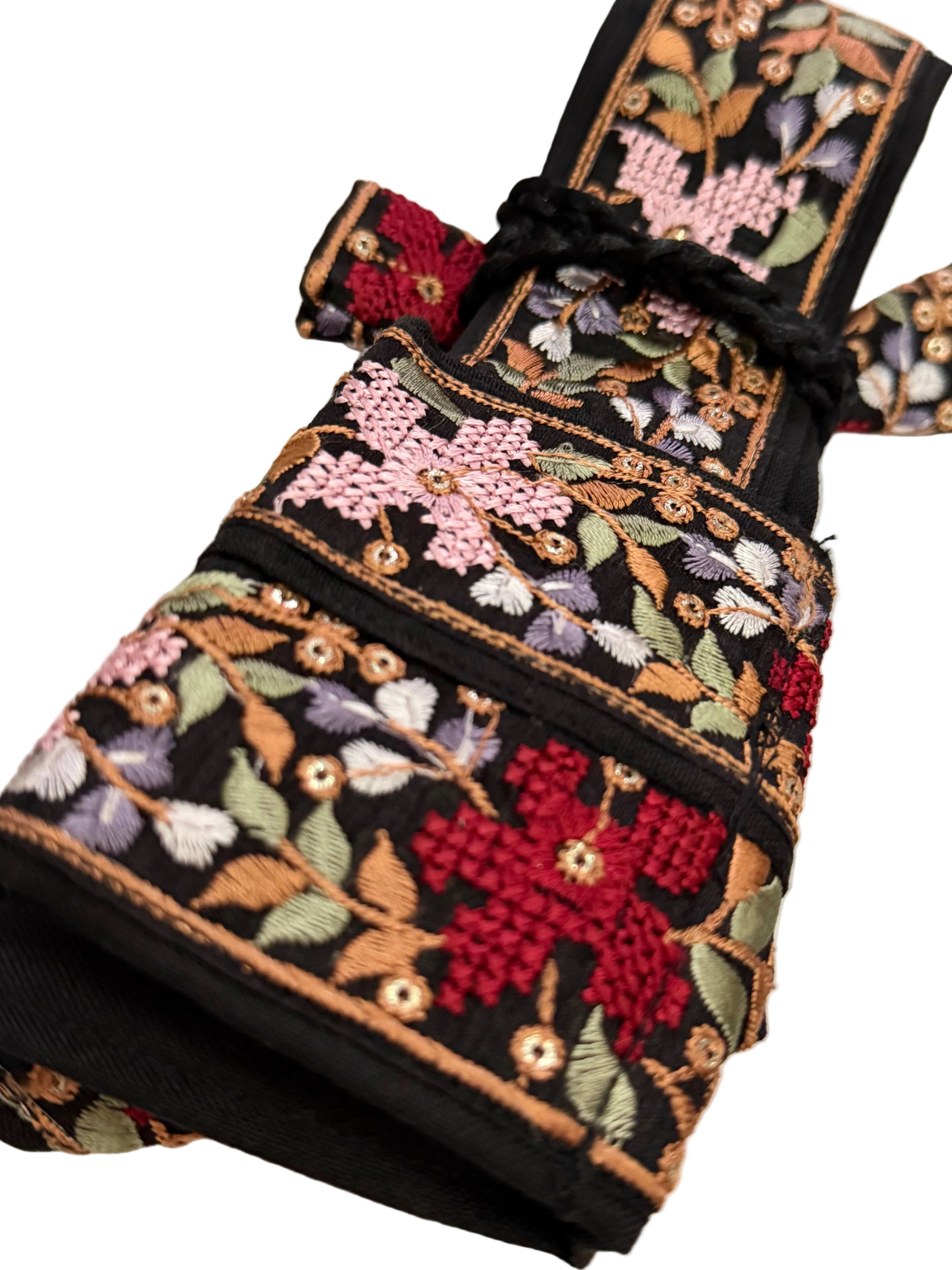 Hajuri Gatra (Black with Flower Design)