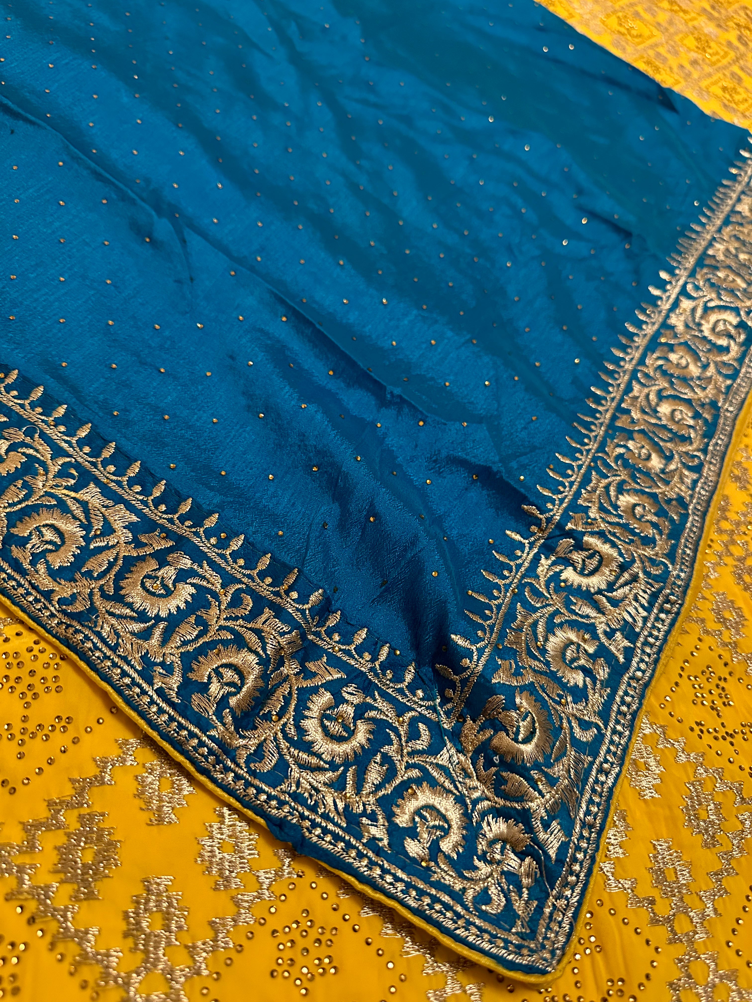 Yellow and Blue Unstitched Suit