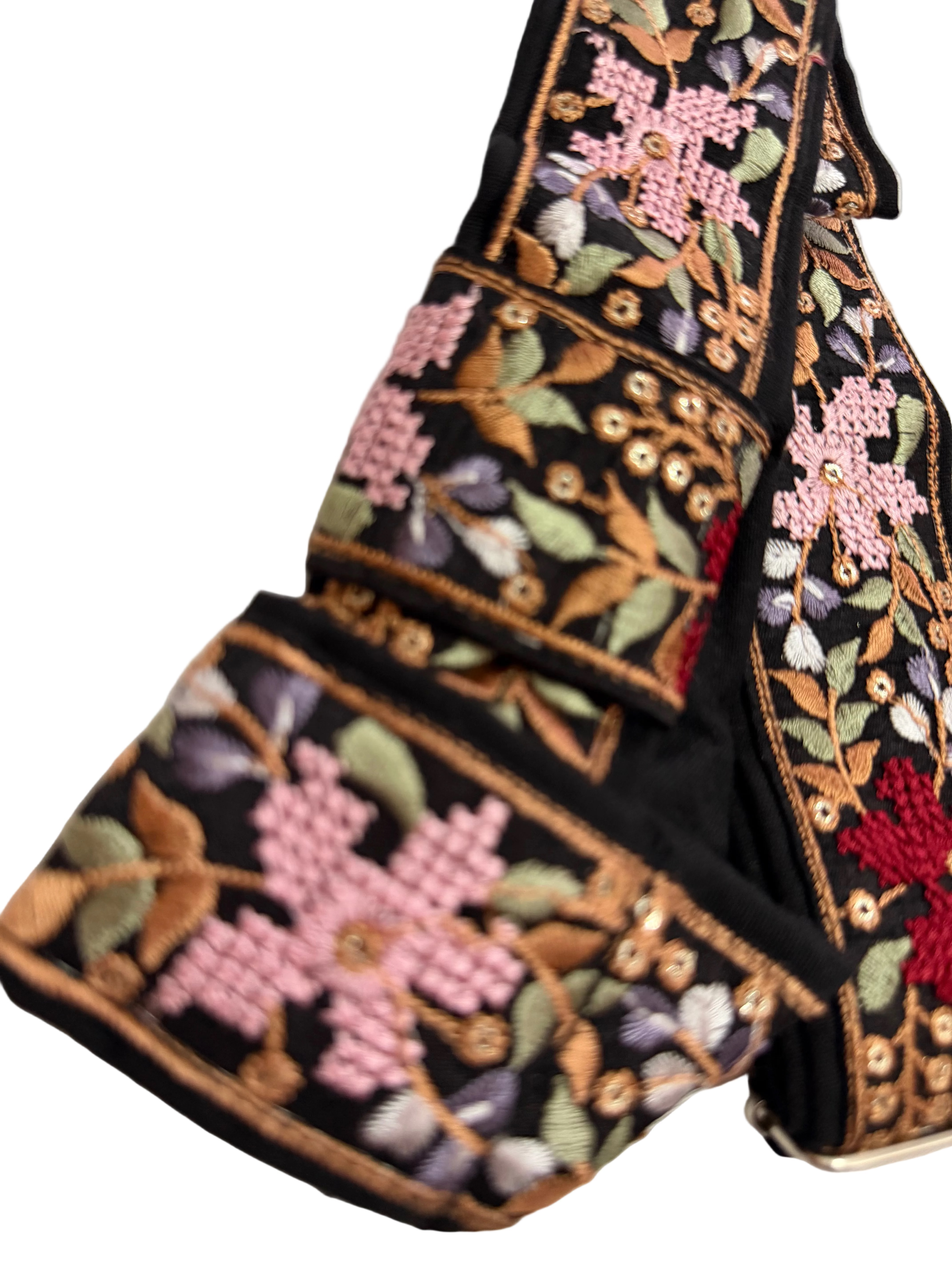 Black Floral Gatra