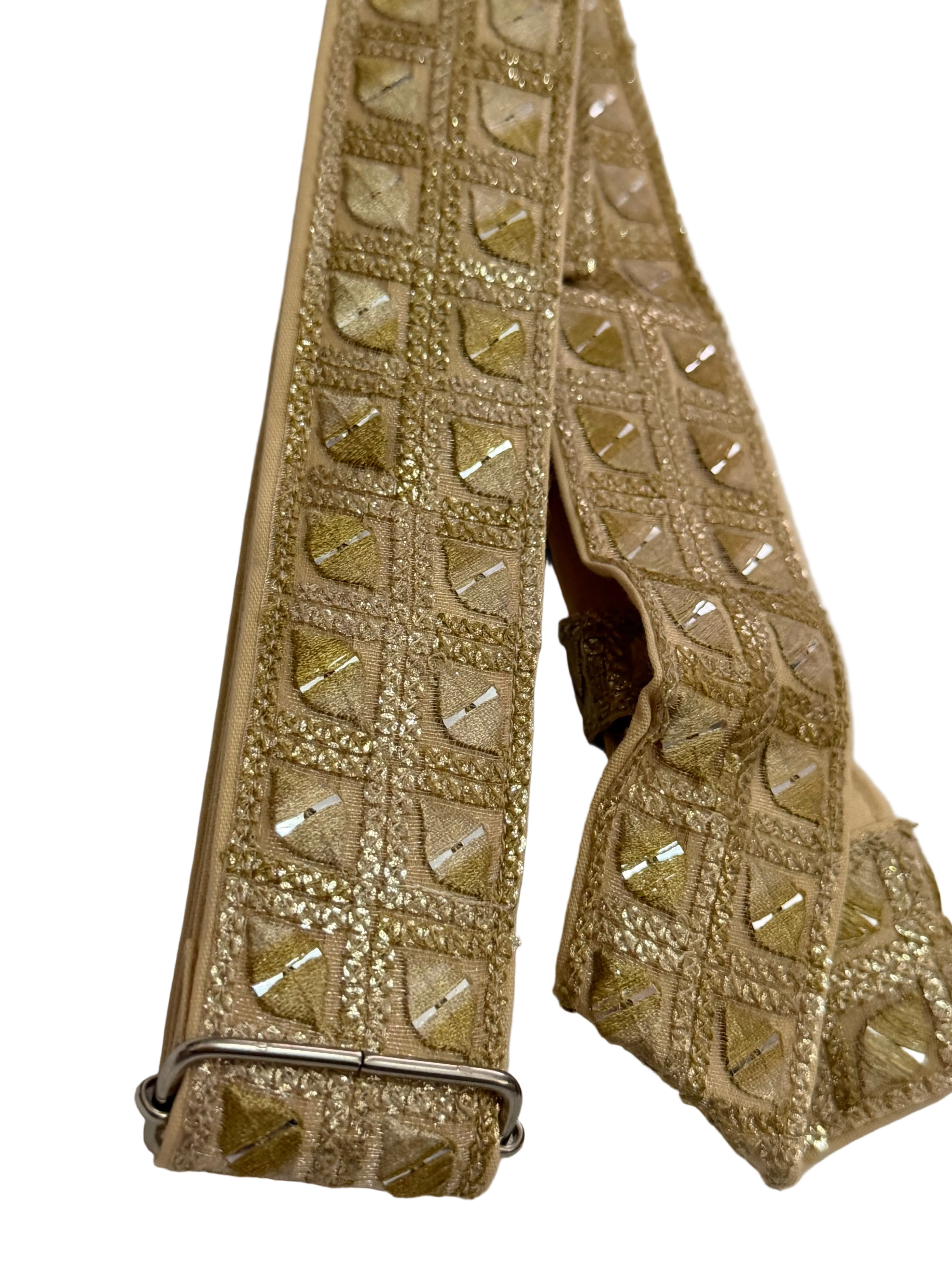 White and Gold Gatra