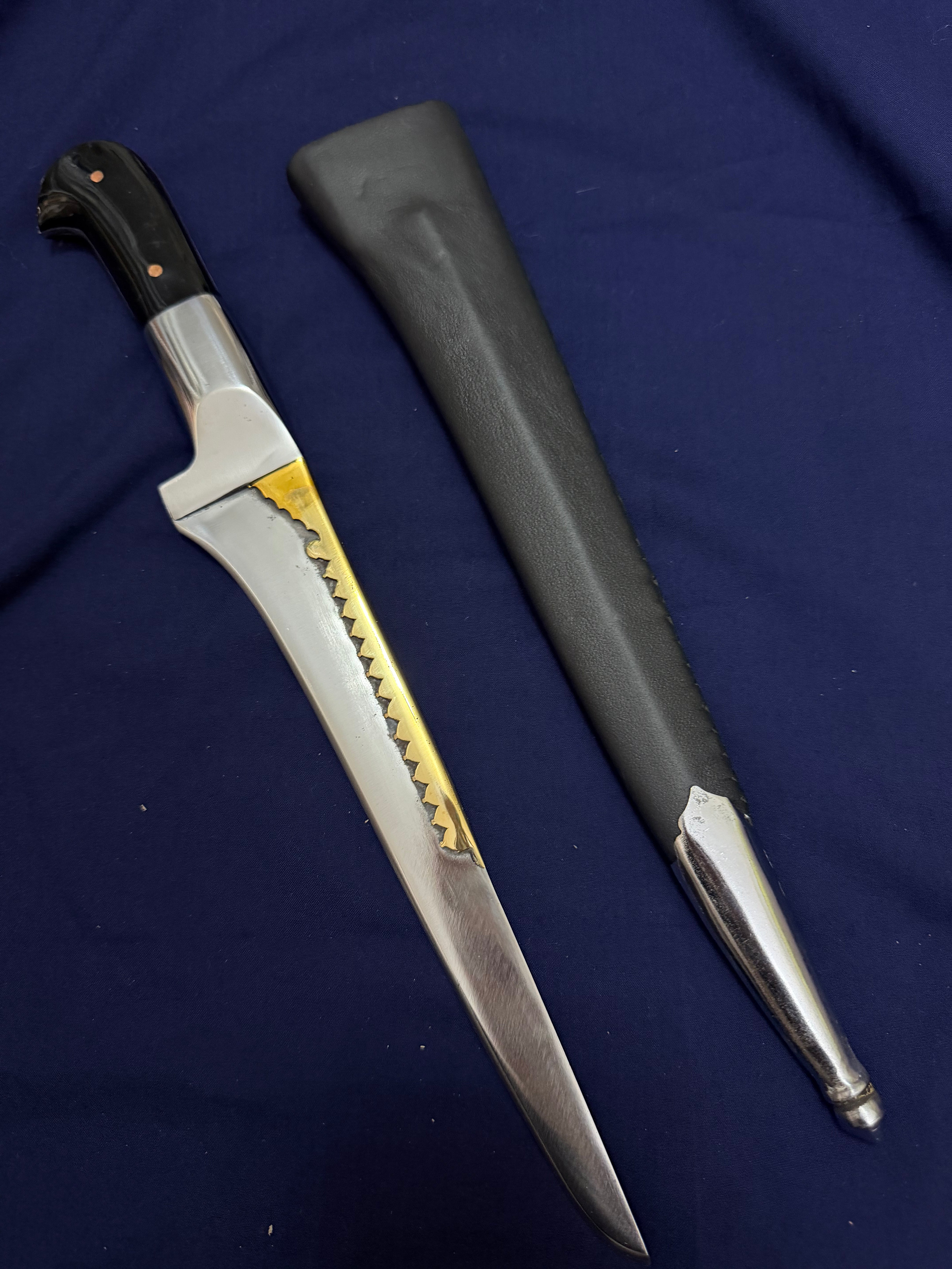16" Black Pesh kabz