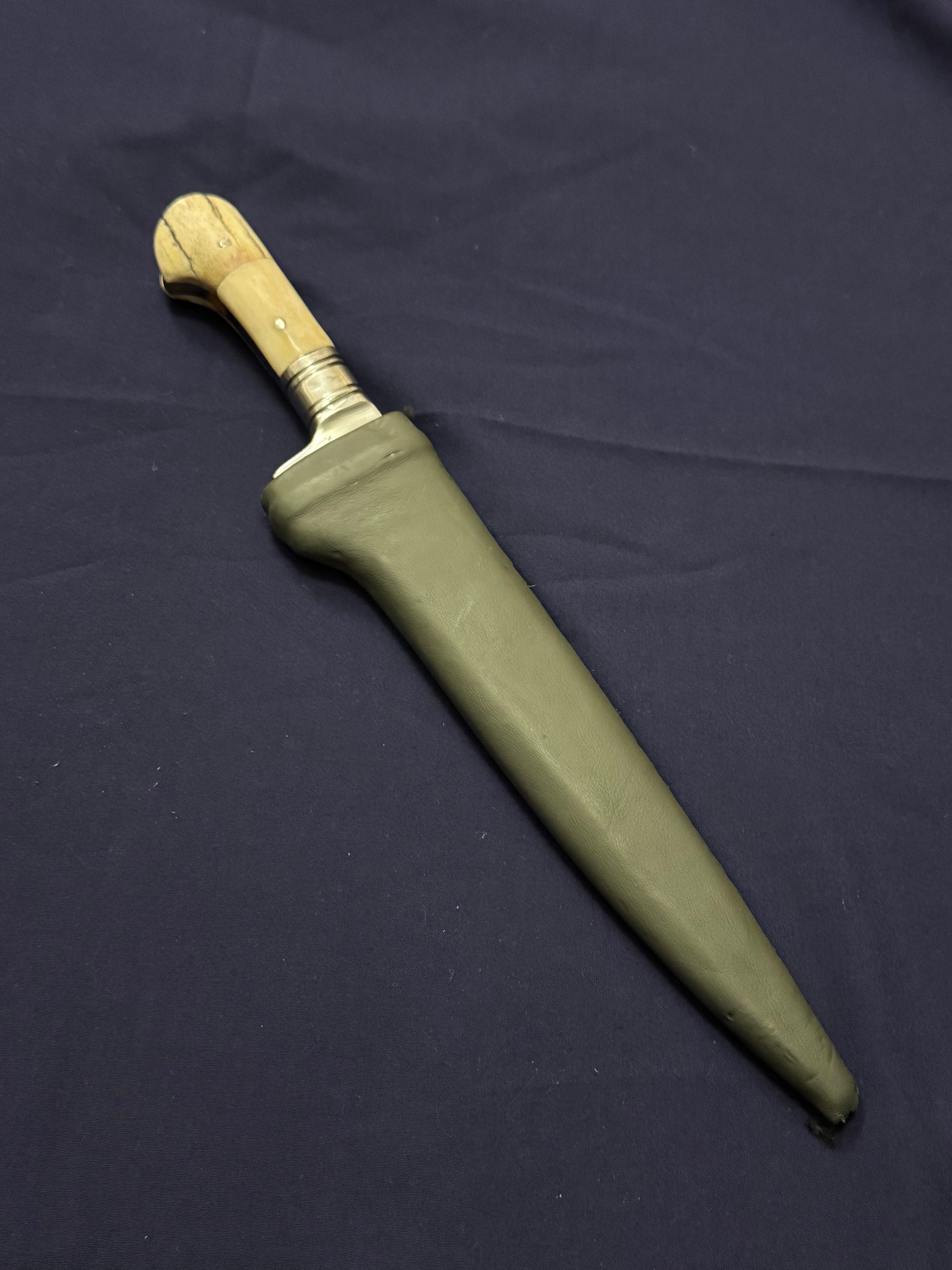 12" Straight Black Pesh Kabz