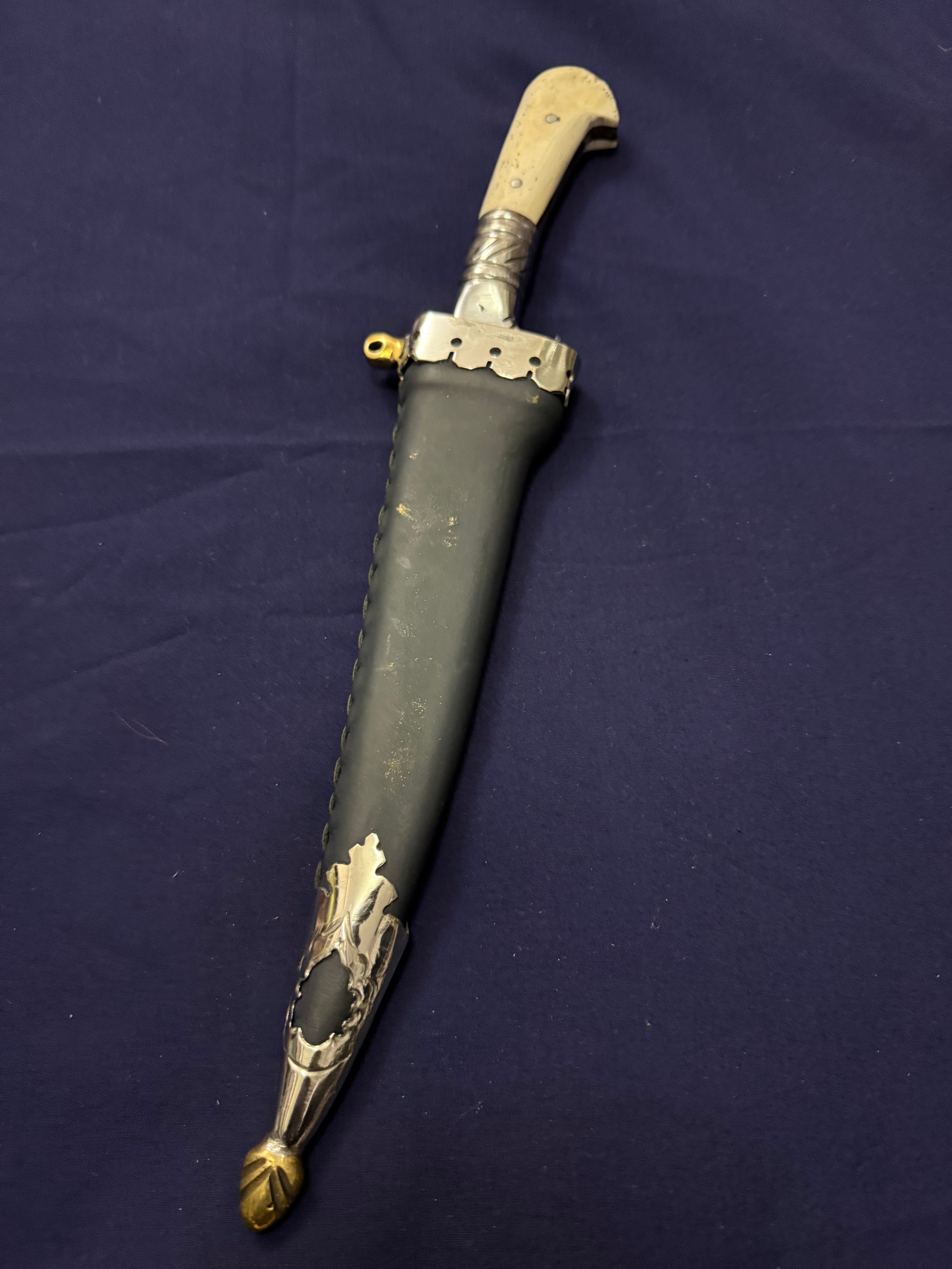 12" Black Straight Pesh Kabz